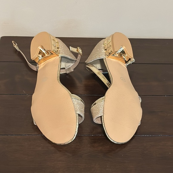 Unknown brand gold shoes size 37 - Picture 3 of 3